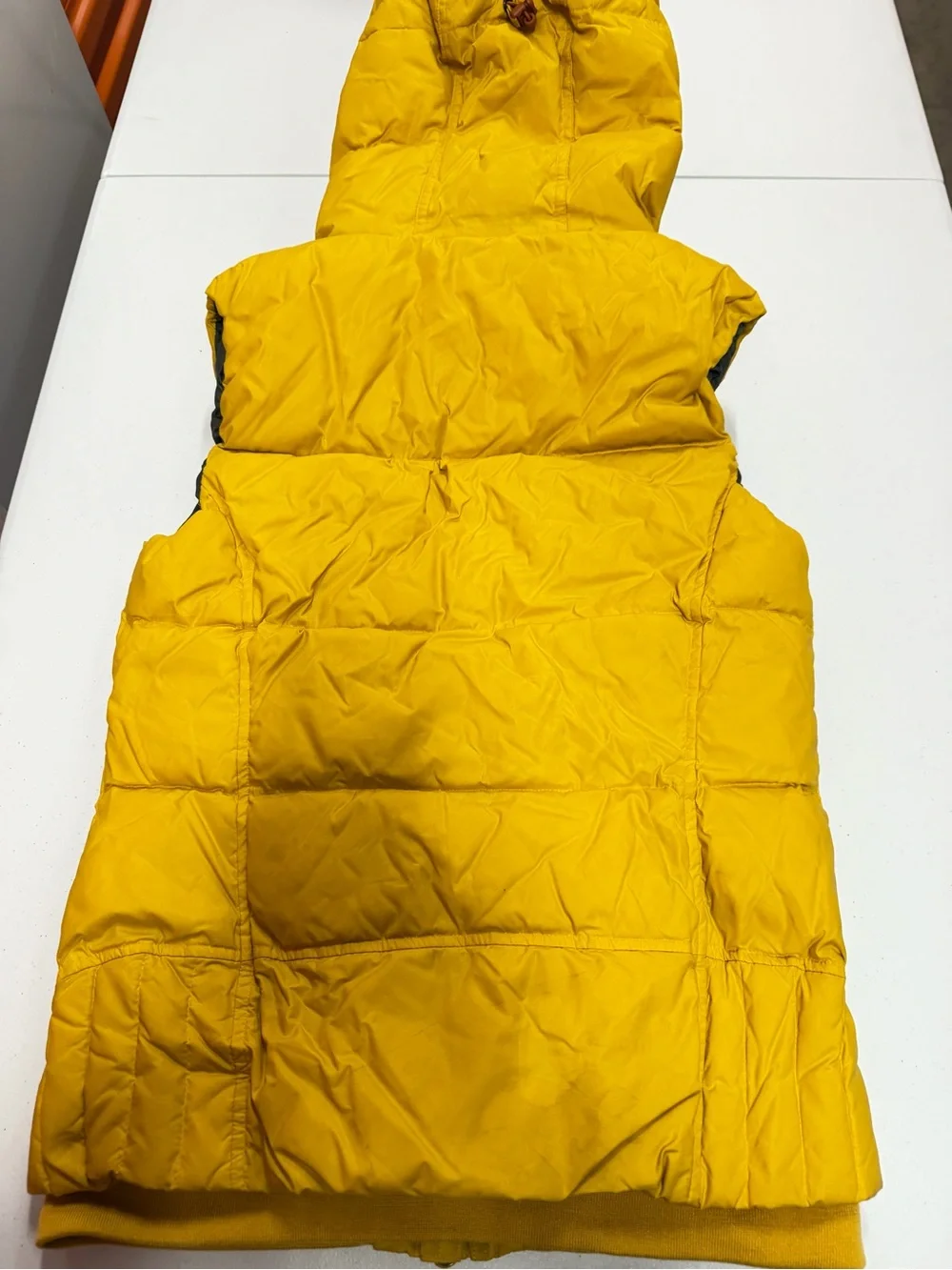 True Religion Men’s Down Puffer Vest Hooded Faux Fur Yellow Size M  B320